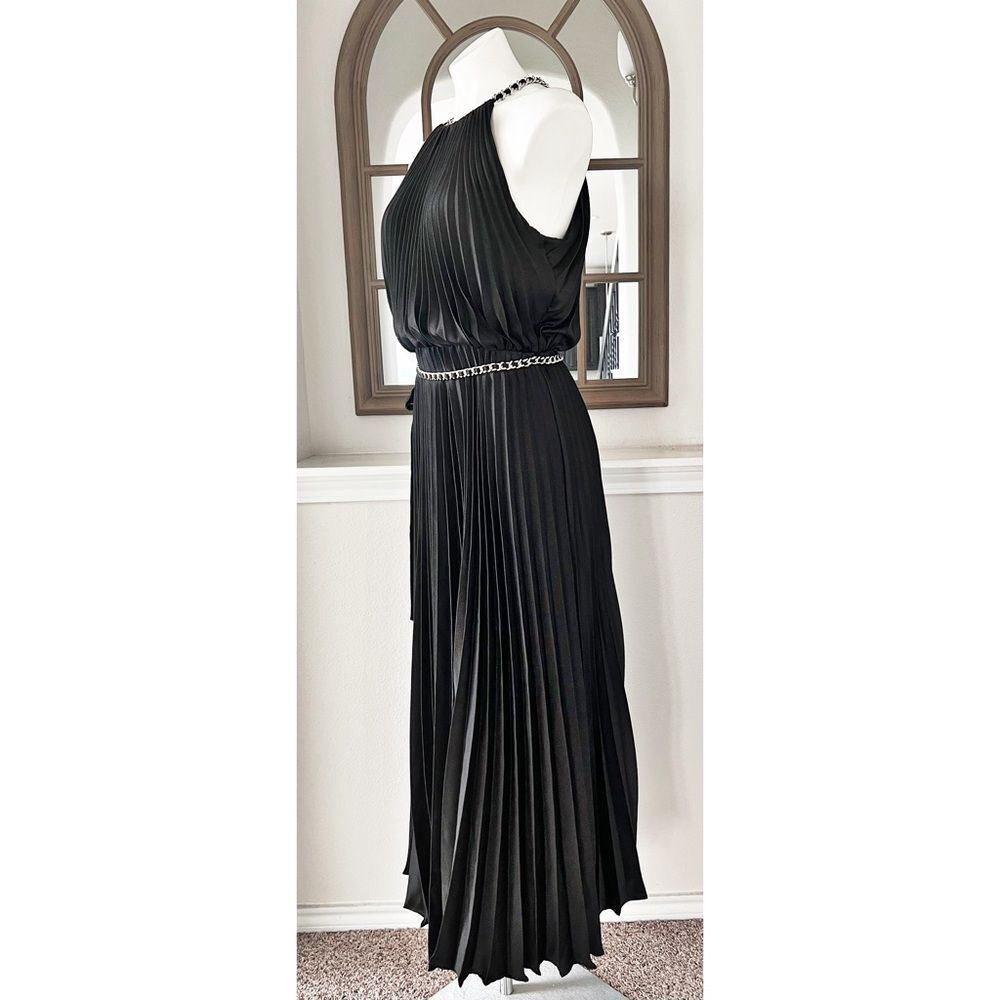 ML Monique Lhuillier Satin Chain-Link Belt Pleated Gown, Black, New, Size 8 - Picture 7 of 12